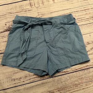 Tommy Hilfiger Women's Light Blue Cargo Shorts